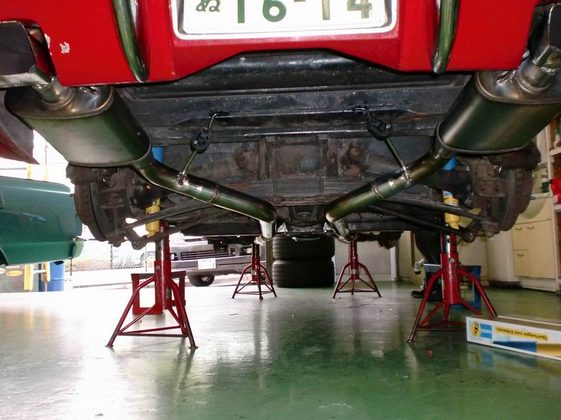 豪奢な マフラー 1991年のシボレーG30のウォーカー21054-AR排気マフラー Walker 21054-AR Exhaust Muffler  for 1991 Chevrolet G30